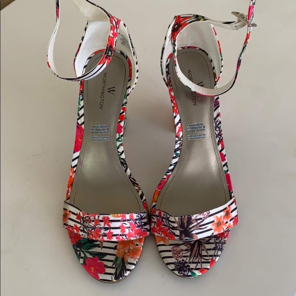 Women’s shoes